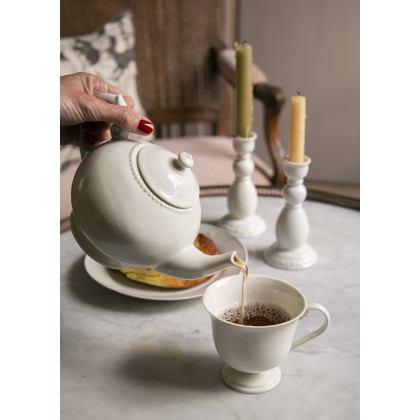 Tea pot Oreste in white porcelain