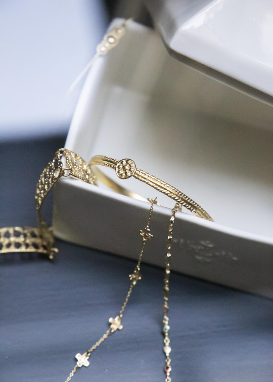 Rigel Hand Bracelet Gold Vermeil – CARAT* London UK